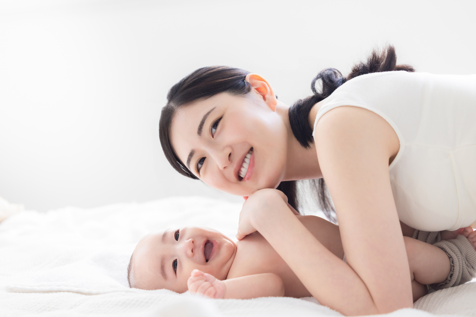 眉毛アートメイク 施術イメージ