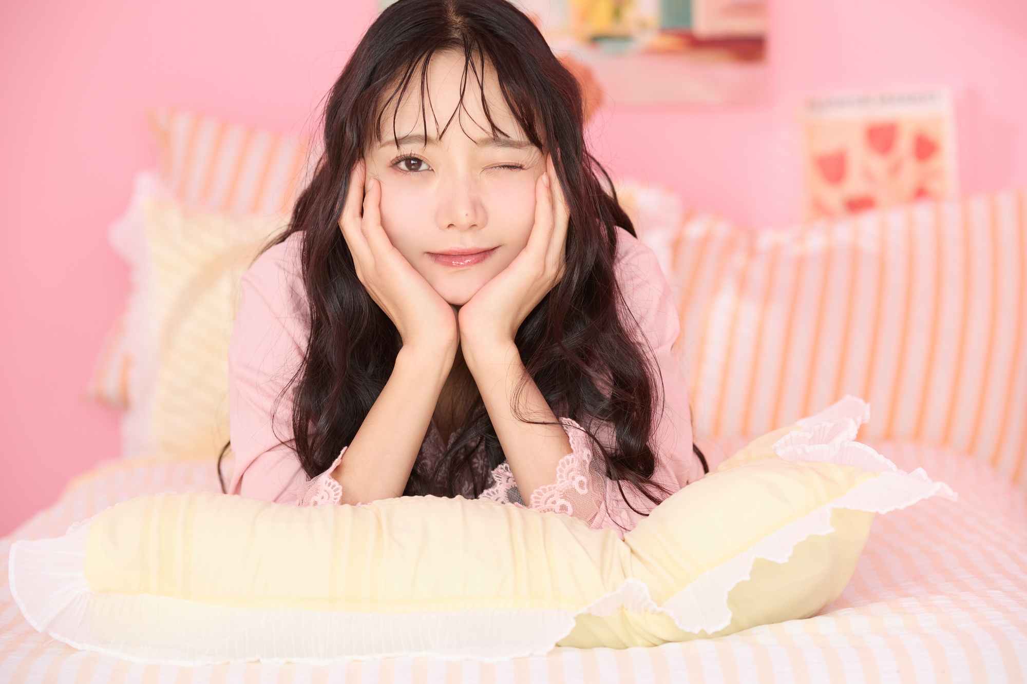 美しい素肌を持つ女性のイメージ