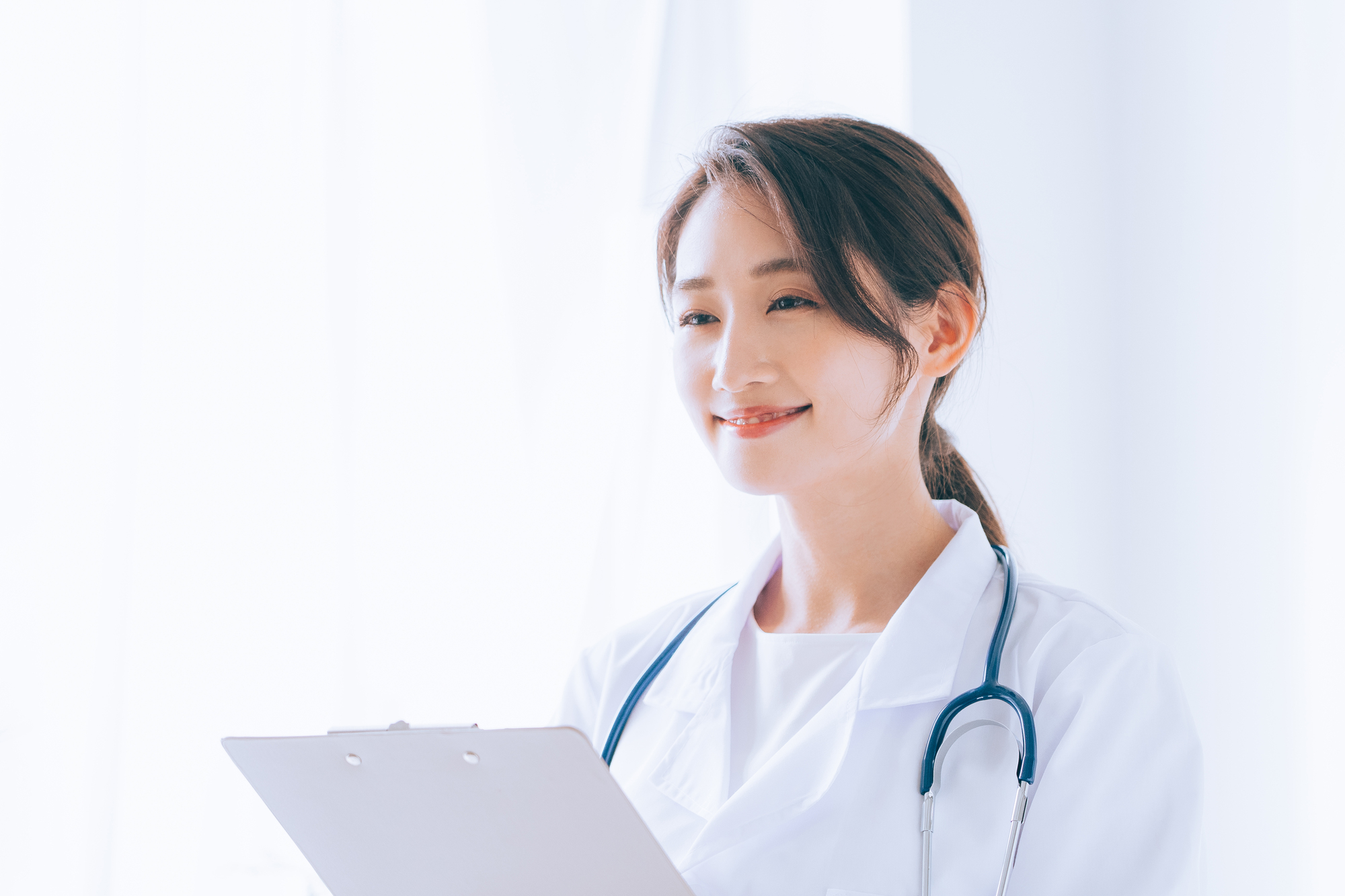 毛穴の黒ずみ・開き毛穴のイメージ